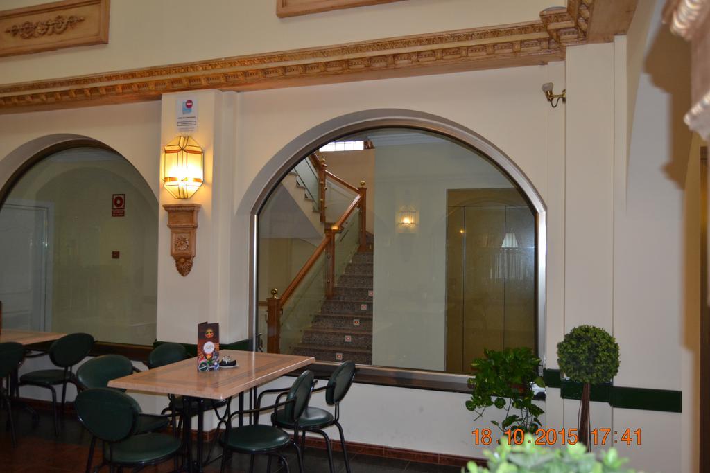 Hotel Poniente Moraleda De Zafayona Εξωτερικό φωτογραφία