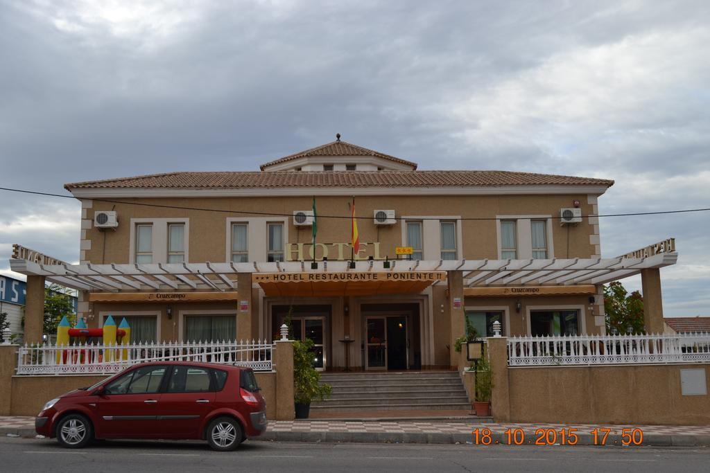 Hotel Poniente Moraleda De Zafayona Εξωτερικό φωτογραφία