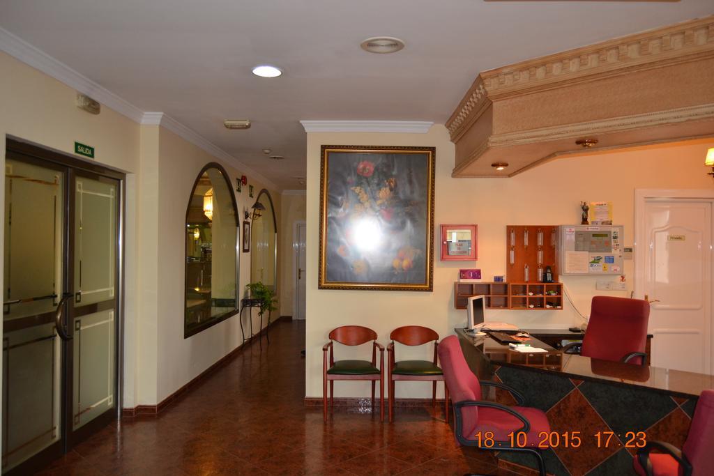 Hotel Poniente Moraleda De Zafayona Εξωτερικό φωτογραφία