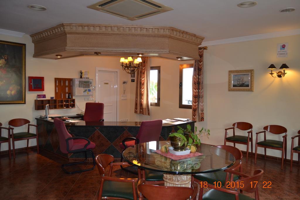 Hotel Poniente Moraleda De Zafayona Εξωτερικό φωτογραφία