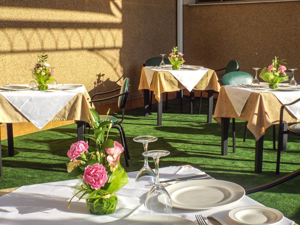 Hotel Poniente Moraleda De Zafayona Εξωτερικό φωτογραφία