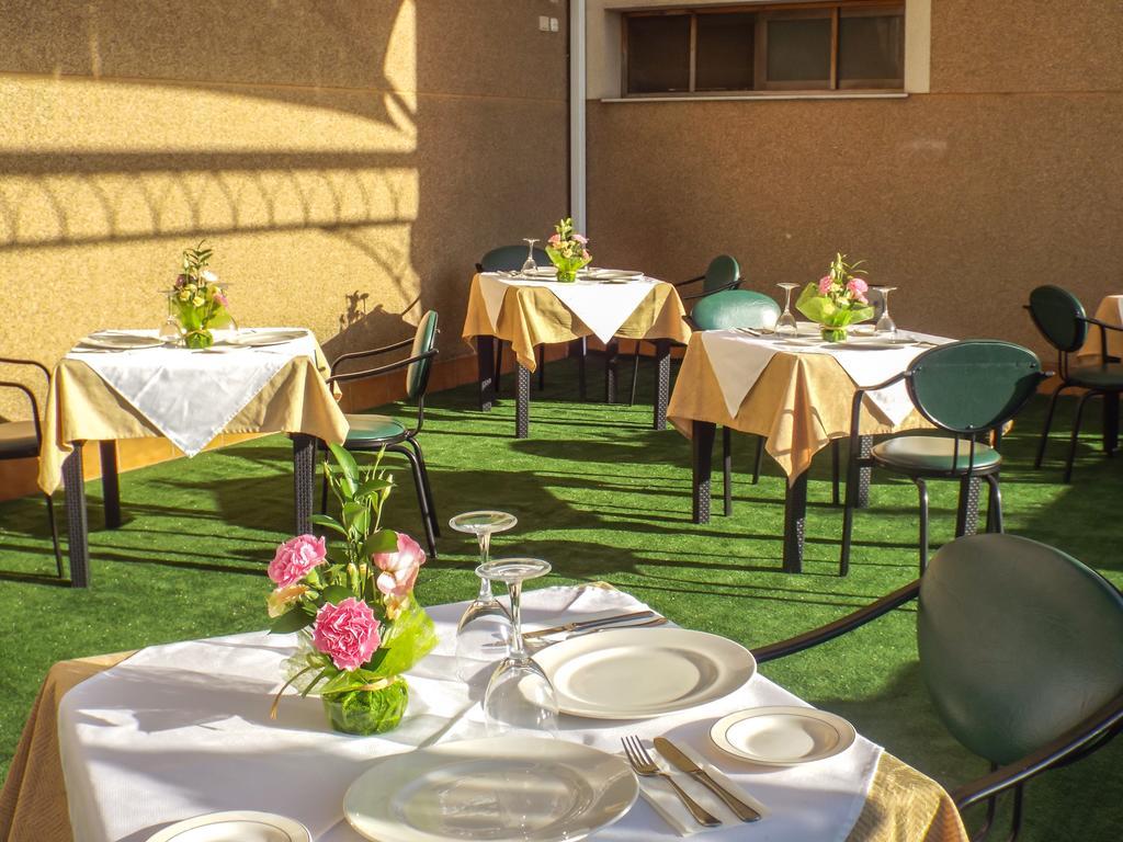 Hotel Poniente Moraleda De Zafayona Εξωτερικό φωτογραφία