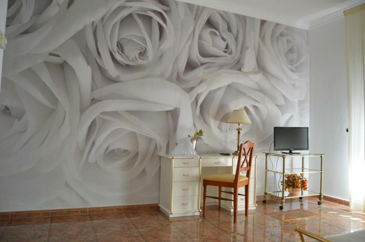 Hotel Poniente Moraleda De Zafayona Εξωτερικό φωτογραφία